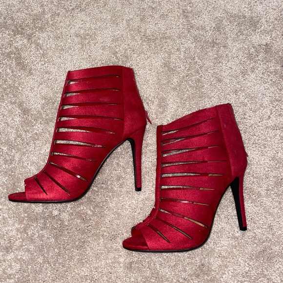 Shoes - Picture 2 of 2